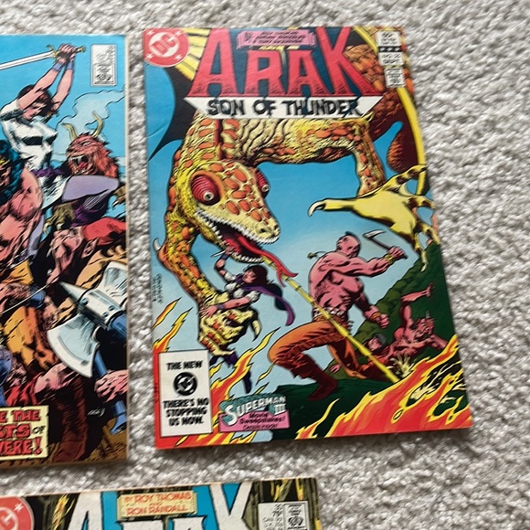 Lot of 5 Arak Son Of Thunder Comics DC - Picture 4 of 6